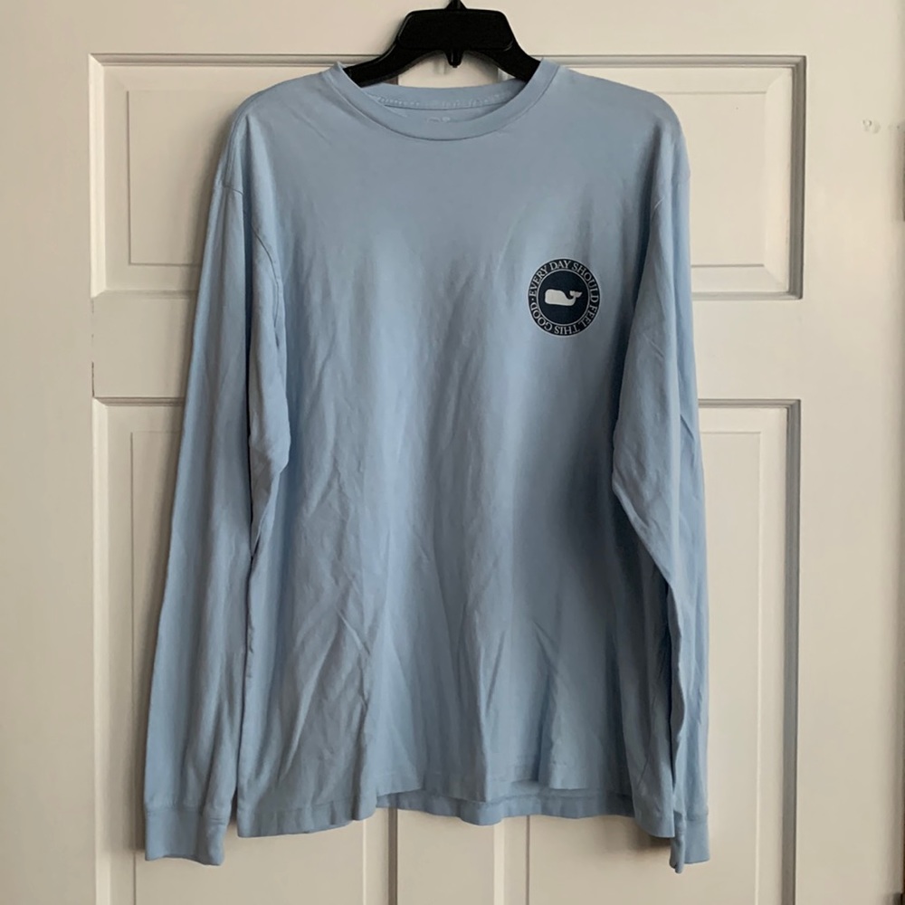 Vineyard Vines size M long sleeve tee